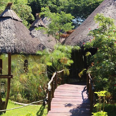 Villa Camp Kwando à Kongola Extérieur photo
