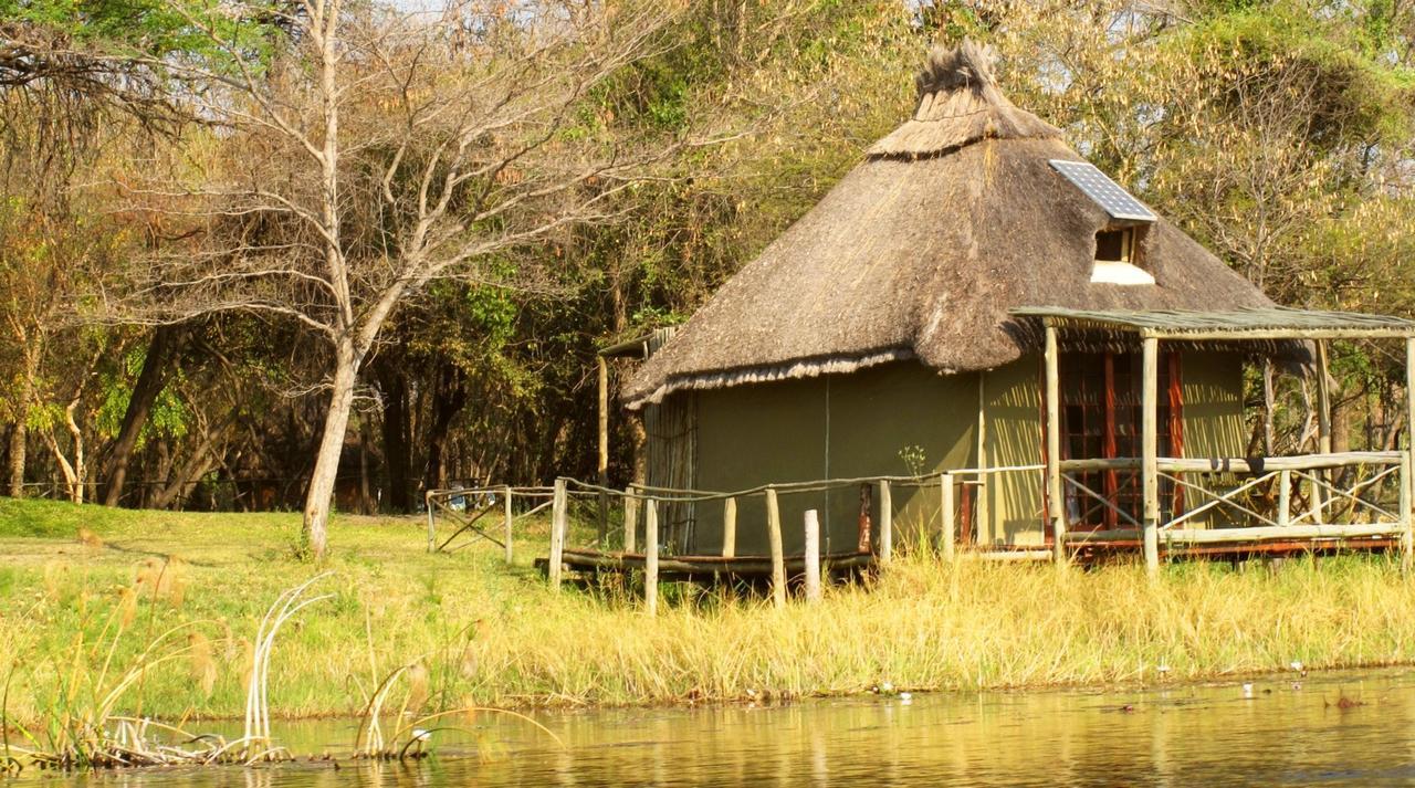 Villa Camp Kwando à Kongola Extérieur photo